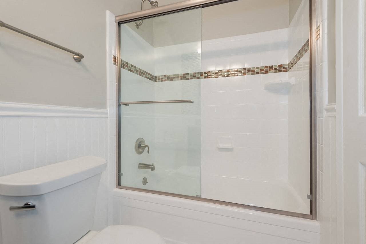 Gallery Photo 32
